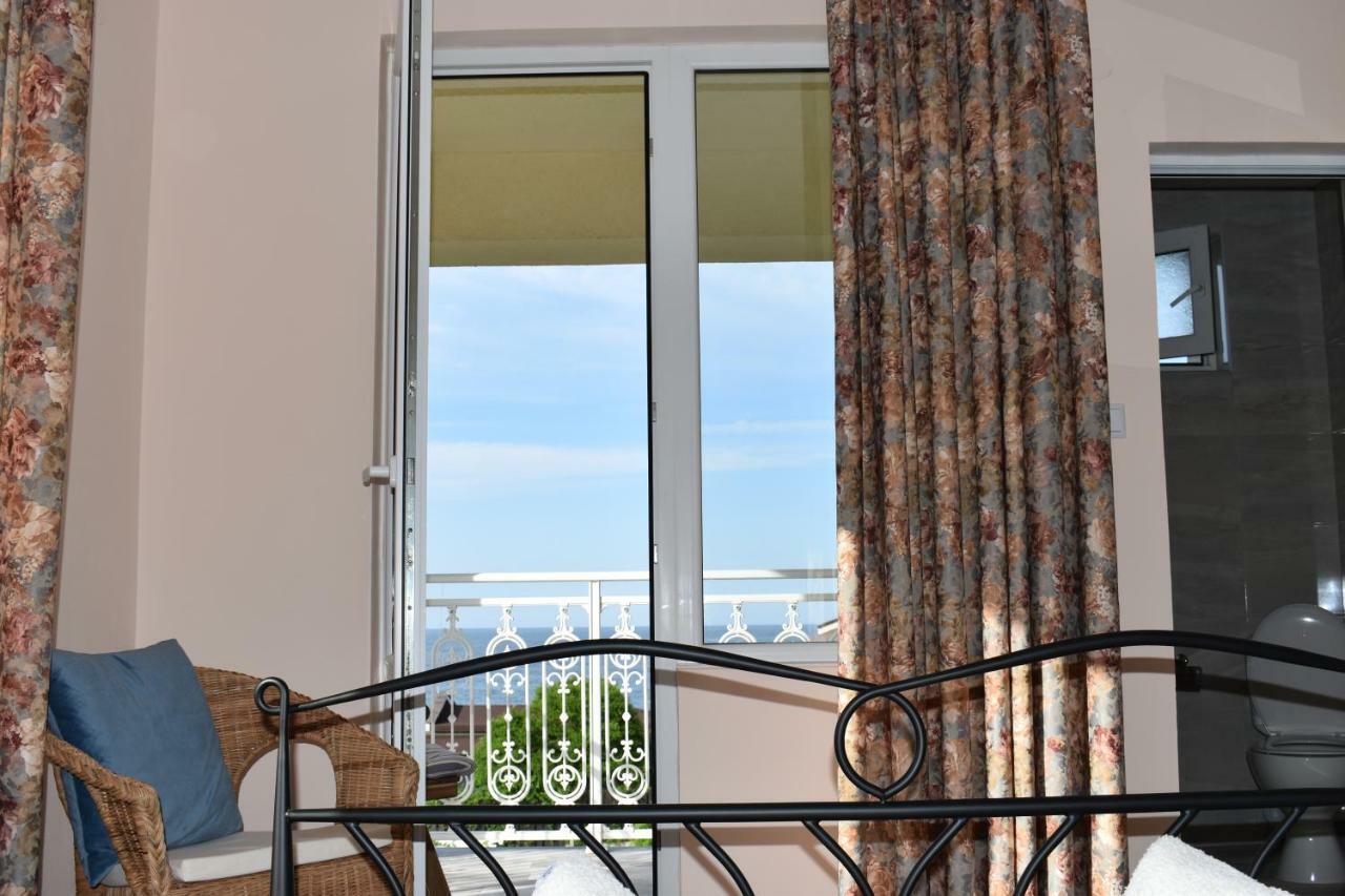 Синя Луна Hotel Lozenets Eksteriør billede