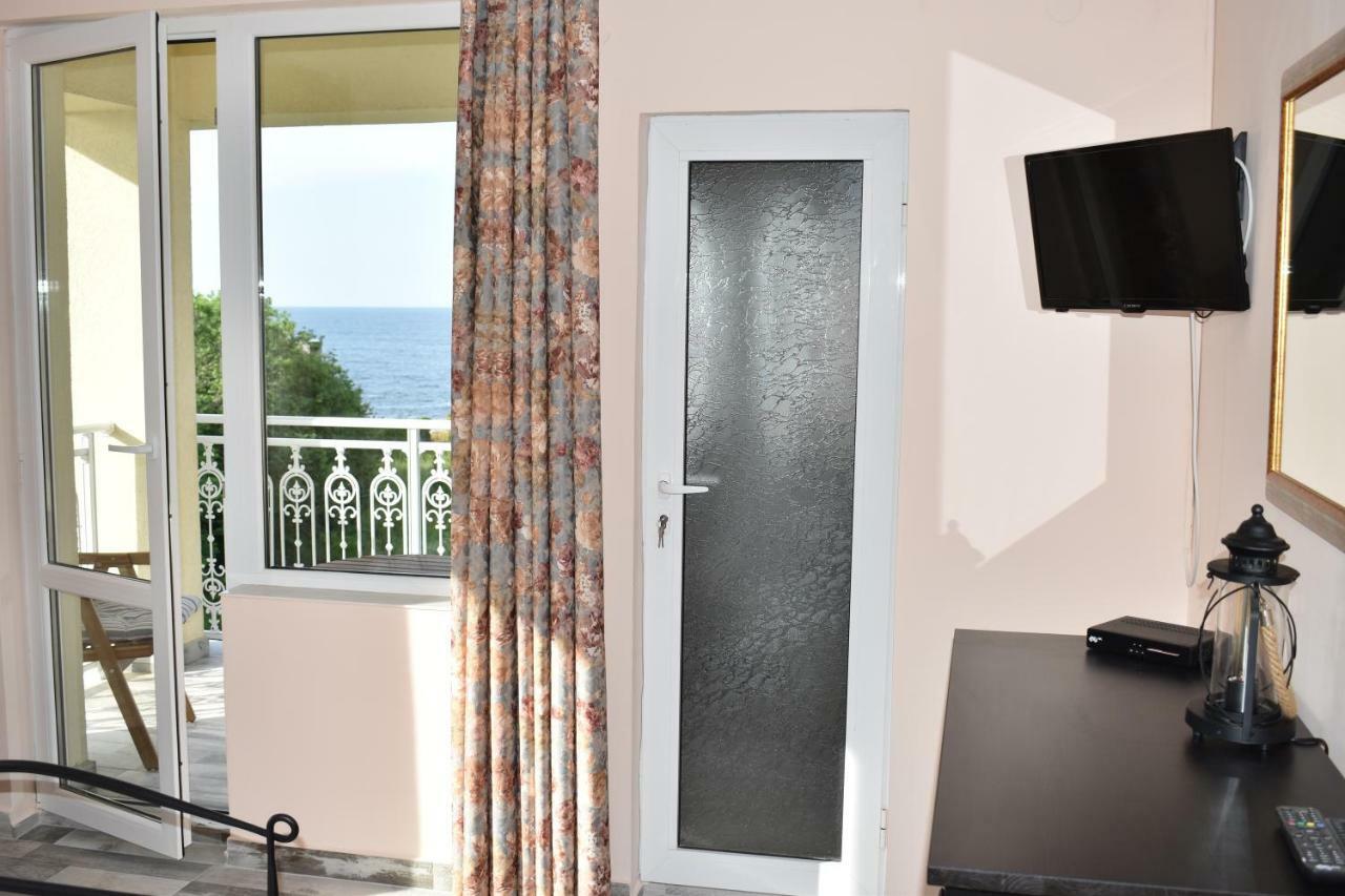 Синя Луна Hotel Lozenets Eksteriør billede