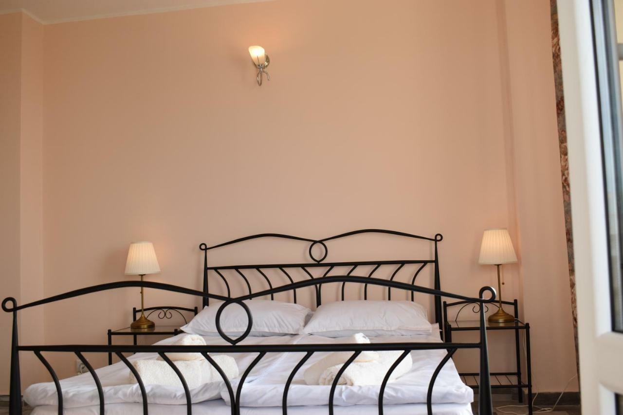 Синя Луна Hotel Lozenets Eksteriør billede