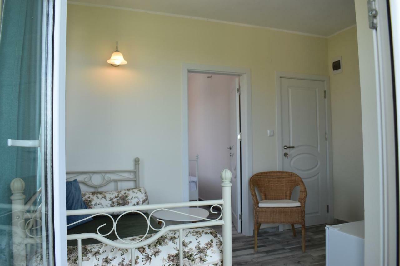 Синя Луна Hotel Lozenets Eksteriør billede
