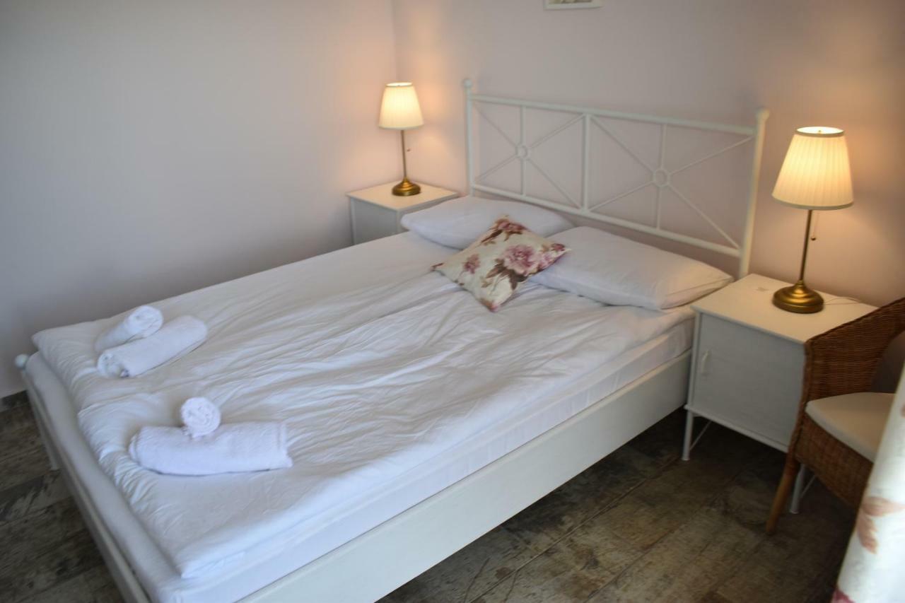Синя Луна Hotel Lozenets Eksteriør billede