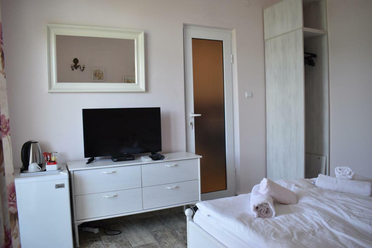 Синя Луна Hotel Lozenets Eksteriør billede