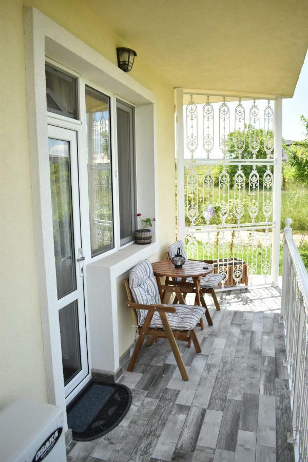 Синя Луна Hotel Lozenets Eksteriør billede