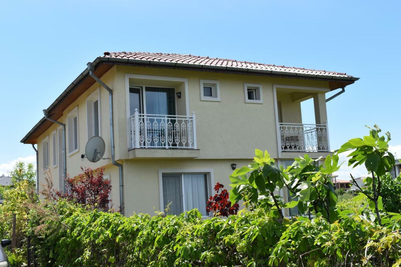 Синя Луна Hotel Lozenets Eksteriør billede